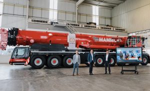noticias maquinaria Liebherr mammoet