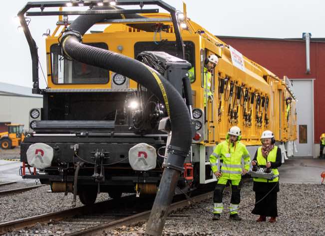 noticias maquinaria Railcare Epiroc vehículo ferroviario batería