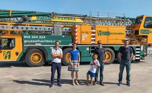 noticias maquinaria gruas Alhambra Liebherr