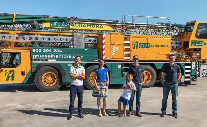 noticias maquinaria gruas Alhambra Liebherr