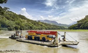 noticias maquinaria grúa de 5 ejes de Liebherr