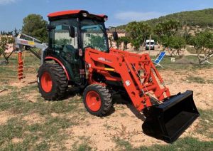 noticias maquinaria CATRON INTERNACIONA kioti Ck4010Hst Cab