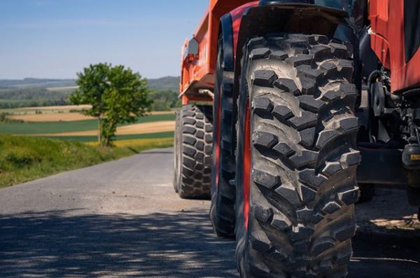 noticias maquinaria neumáticos NOKIAN para tractores híbridos