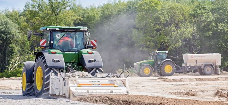noticias maquinaria Wirtgen tractor John Deere