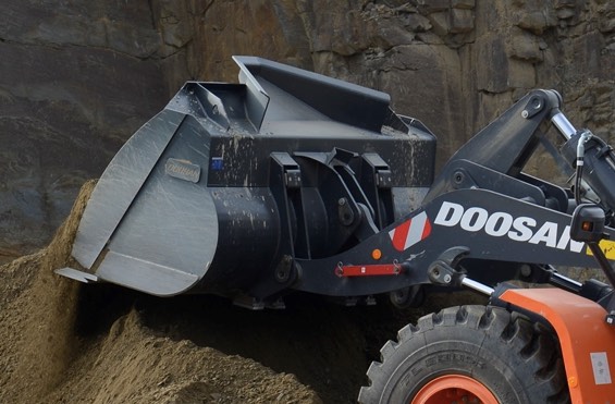 noticias maquinaria cucharones cargadoras de ruedas Doosan