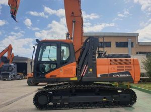 noticias maquinaria Doosan manipulador DX225MH-5