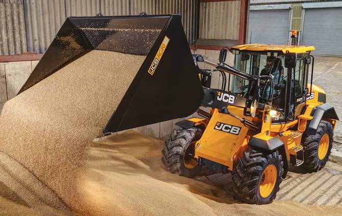 noticias maquinaria cargadoras agrícolas de ruedas de gama media JCB