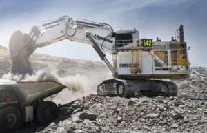 noticias maquinaria Liebherr R 9600 excavadroa hidráulica