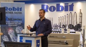 noticias maquinaria Robit formación