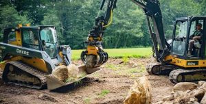 noticias maquinaria Engcon firma un acuerdo con John Deere