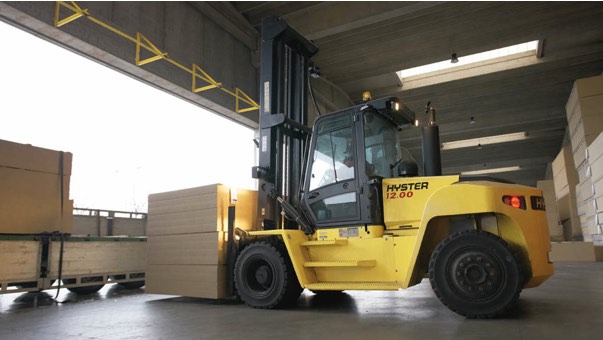 noticias maquinaria Hyster madera