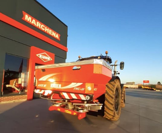 noticias maquinaria abonadora Kuhn AXIS 40.2 M EMC W