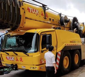 noticias maquinaria grua Grove GMK6300L-1