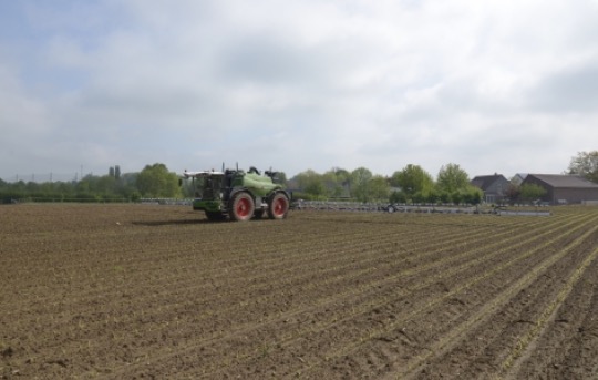 noticias maquinaria Agco Bosch, BASF Digital Farming y Raven Industries Inc.