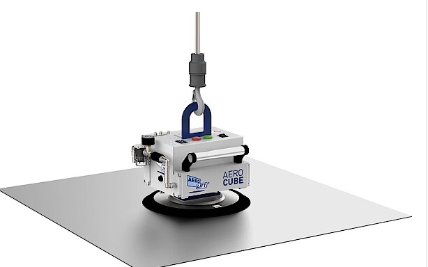 noticias maquinaria Spain Crane con AERO-CUBE