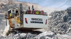 noticias maquinaria Liebherr excavadora hidráulica