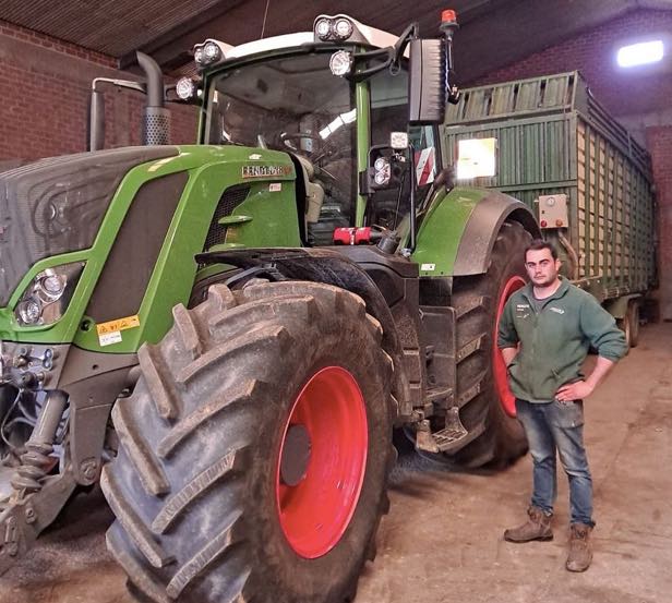 noticias maquinaria tractor Fendt 828 Vario