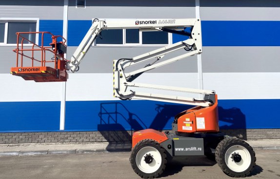 noticias maquinaria Arslift distribuidor snorkel Rusia