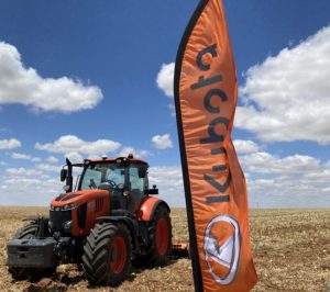 noticias maquinaria Formación de la Serie M7003 de Kubota