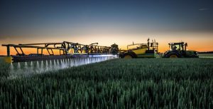 noticias maquinaria pulverizador R975i de John Deere