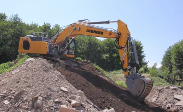 noticias maquinaria excavadora sobre cadenas Liebherr R 934 G8