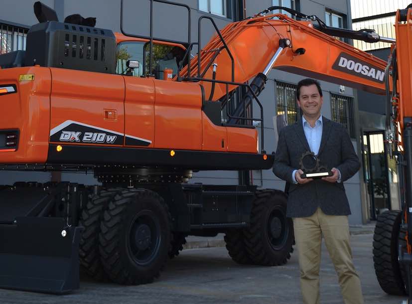 noticias maquinaria Doosan premiado Borja de Ansorena Centrocar