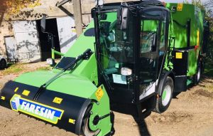 noticias maquinaria Farming Agrícola entrega un carro autopropulsado Faresin