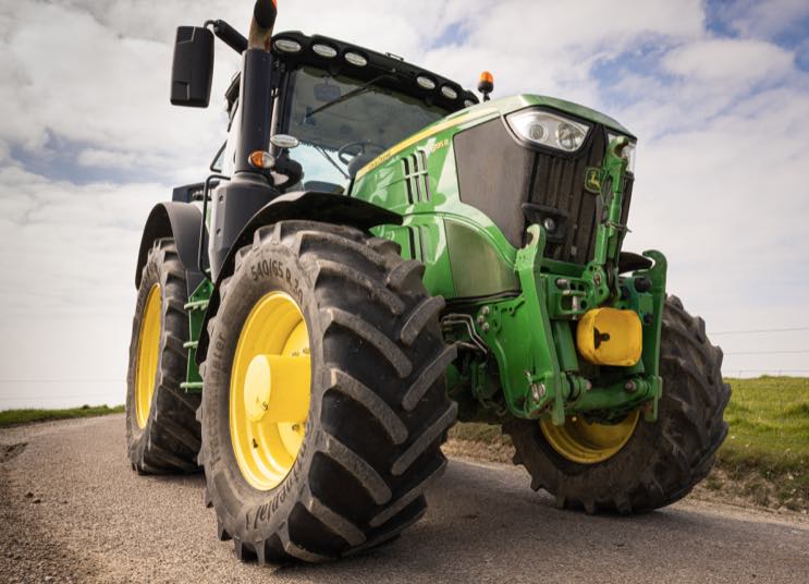 noticias maquinaria Continental con John Deere