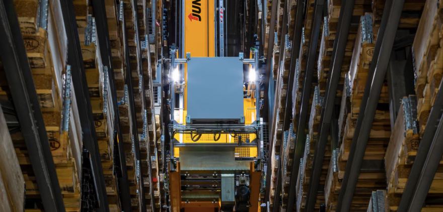 noticias maquinaria Jungheinrich nuevo almacén para V-Zug