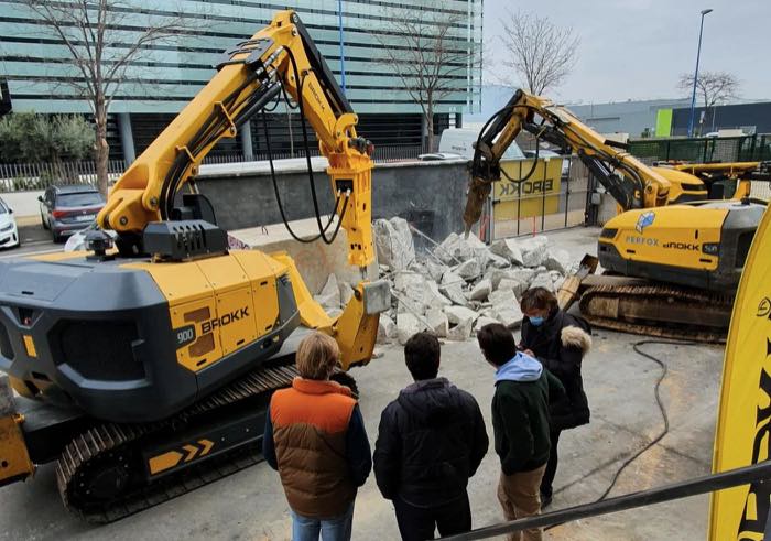 noticias maquinaria Anzeve robot de demolición Brokk 900