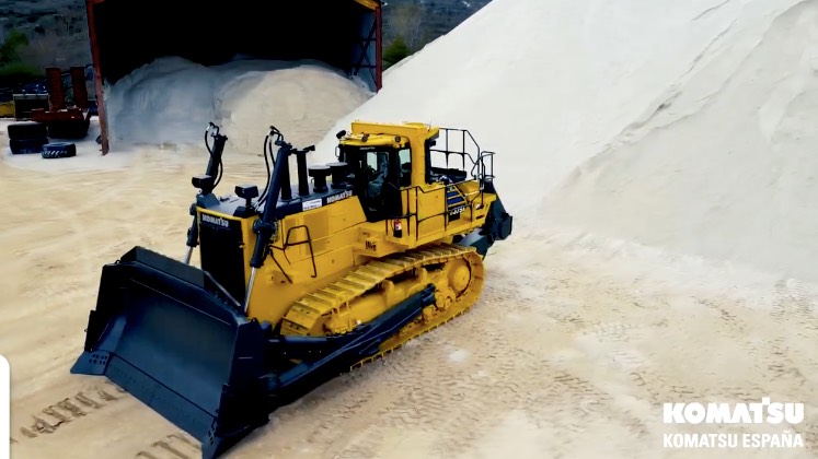 noticias maquinaria Buldócer Komatsu D375A-8E0