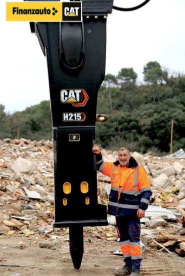 noticias maquinaria Finanzauto martillo Cat H215 a HERCAL