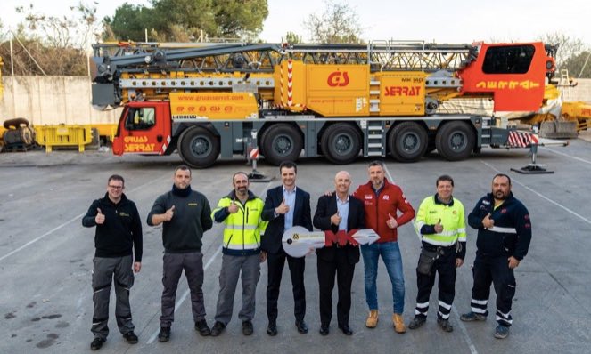 noticias maquinaria GRUAS SERRAT y Liebherr