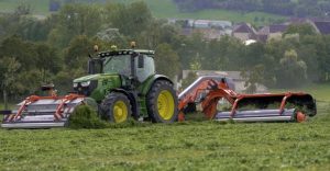 noticias maquinaria Kuhn hilerador l MERGE MAXX 440 F