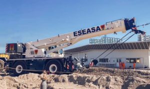 noticias maquinaria grúas de todoterreno Liebherr para ESEASA