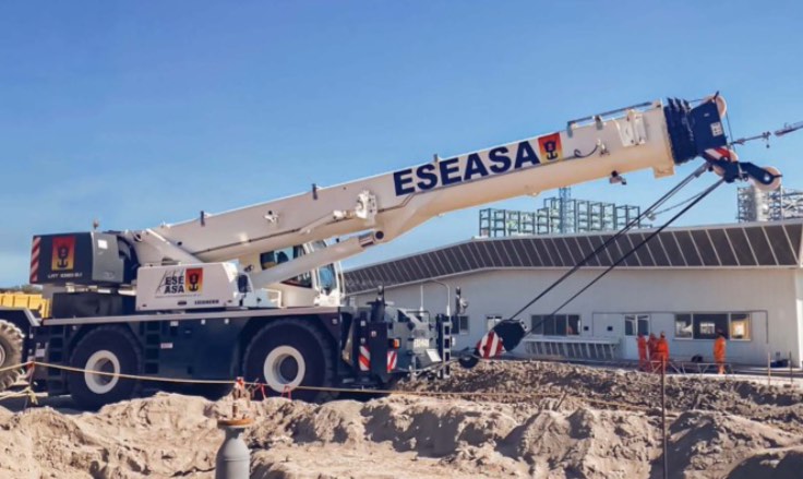 noticias maquinaria grúas de todoterreno Liebherr para ESEASA