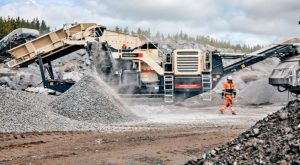 noticias maquinaria Metso Outotec Lokotrack eléctrica