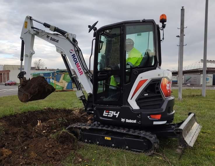 noticias maquinaria miniexcavadora Bobcat E34 serie R