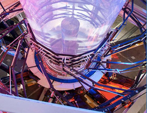 noticias maquinaria CNH Industrial Raven Engineered Films Division