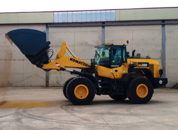 noticias maquinaria MAQUINARIA BOLDOBA pala cargadora Komatsu WA320-8E0