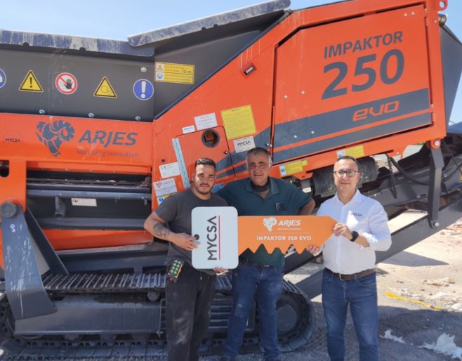 noticias maquinaria Mycsa entrega una Impaktor 250 Evo de ARJES