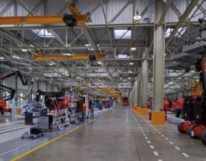 noticias maquinaria SERE Maintenance equipa producción de Manitou
