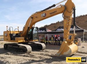 noticias maquinaria finanzauto excavadora cat 330
