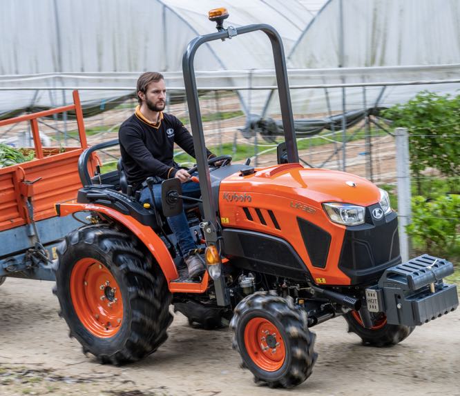 Noticias maquinaria tractor compacto LX-351 de Kubota