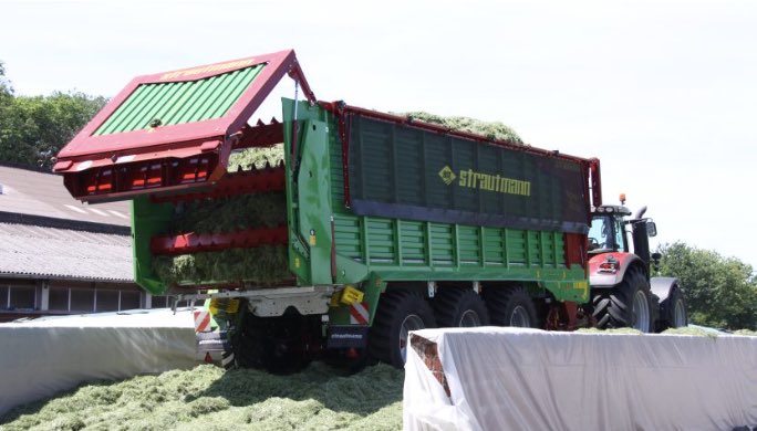 noticias maquinaria MAGNON autocargadores Strautmann