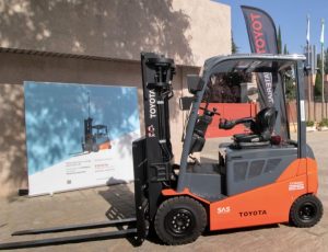 noticias maquinaria Toyota carretillas contrapesadas propulsadas por hidrógeno