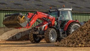 noticias maquinaria Massey Ferguson tractores MF 5S con las palas MF FL