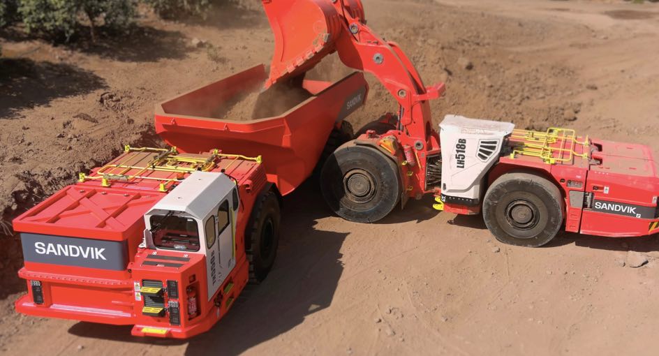 noticias maquinaria Sandvik con Foran flota récord de BEV