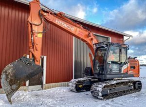 noticias maquinaria excavadora Hitachi ZX130LCN-7 en Finlandia