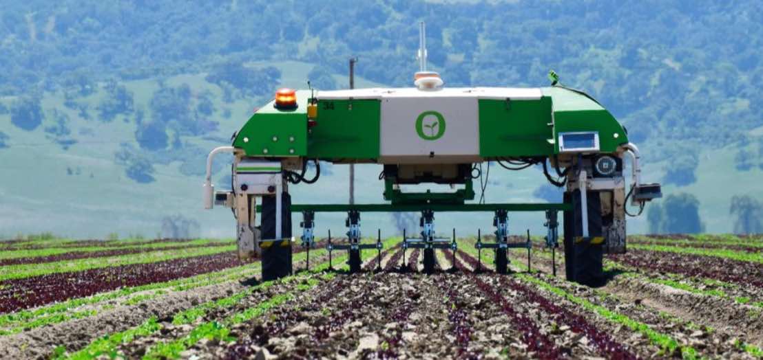 noticias maquinaria AG Group robots de Naïo Technologies